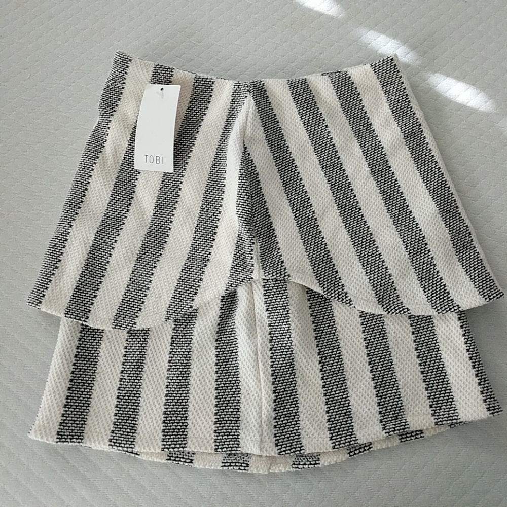 Black & white striped skirt- never worn with tags